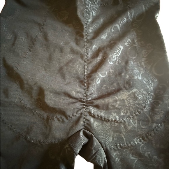 Underwater Size XL Shaper Mid-thigh Black - Picture 2 of 11